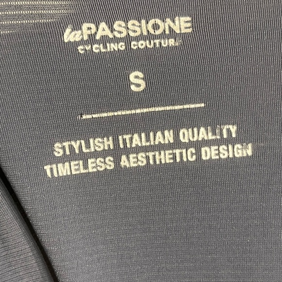 Women's Gray Cycling Top - Picture 5 of 5